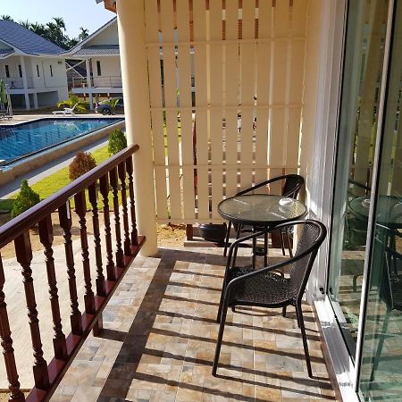 Poolside Bungalows Khao Lak Exterior photo